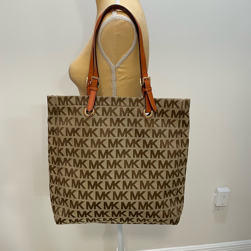 MK Michael Kors CANVAS TOTE